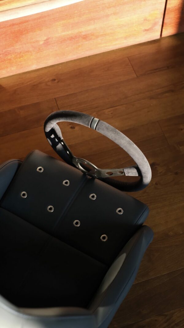 MOMO Model 07 customized - Image 6