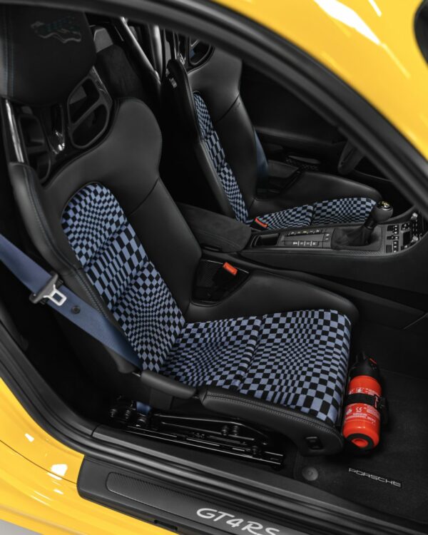Insert set for LWB 918 Porsche carbon seats
