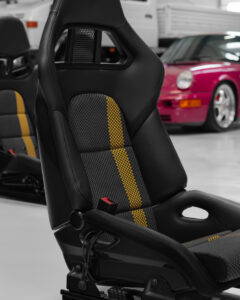 Folding folded Porsche 997 carbon bucket seats insert set