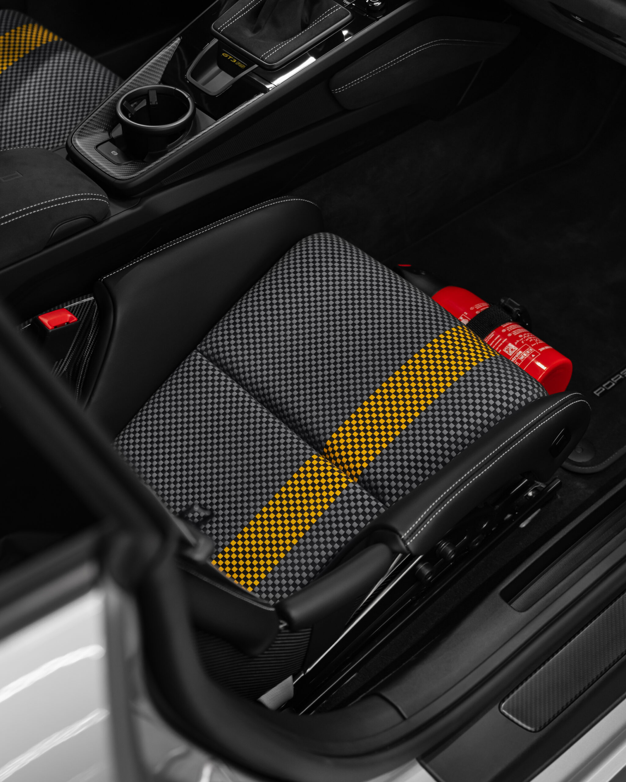 Custom seat inserts LWB 918 carbon buckets – Bild 282
