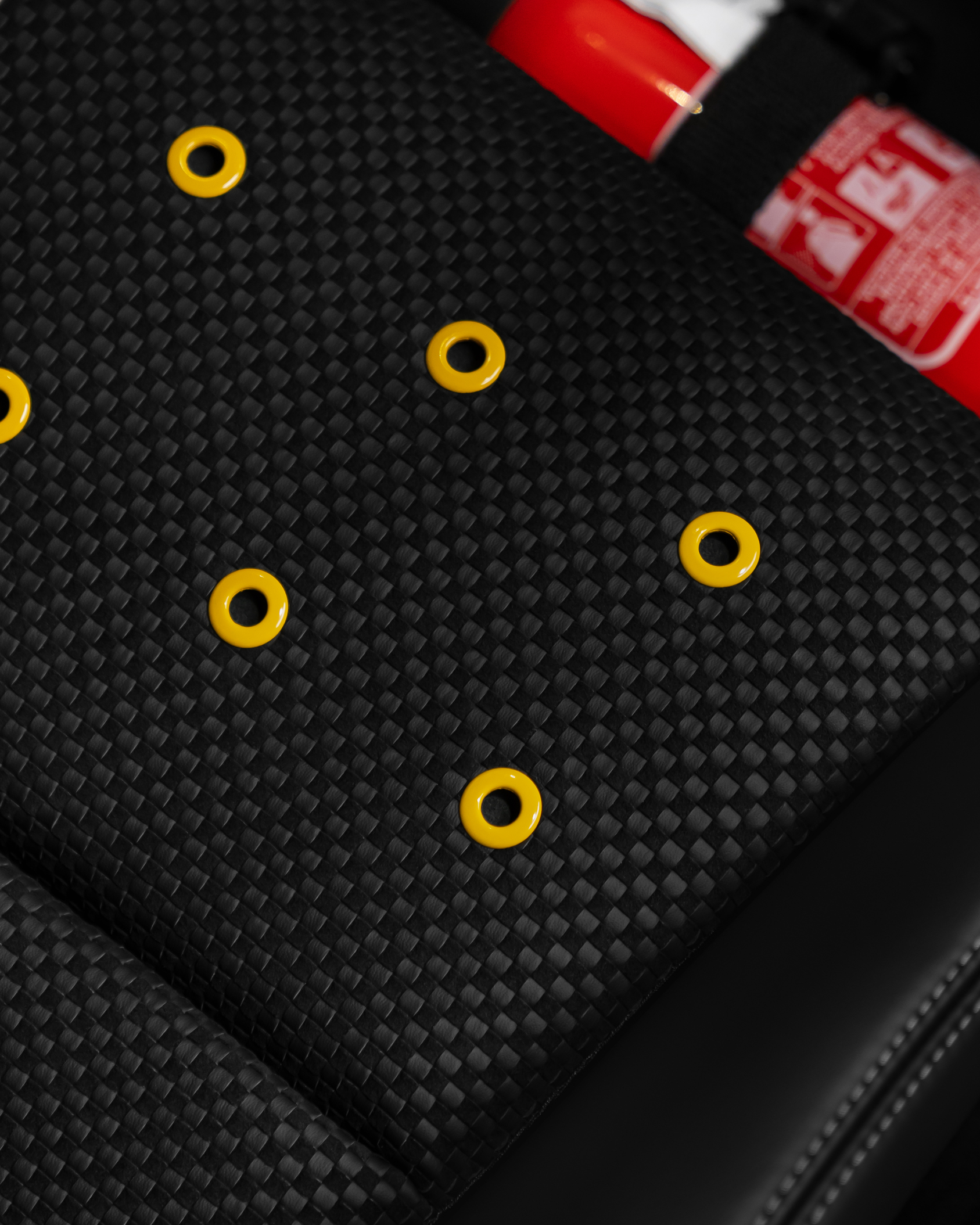 Custom seat inserts LWB 918 carbon buckets – Bild 290