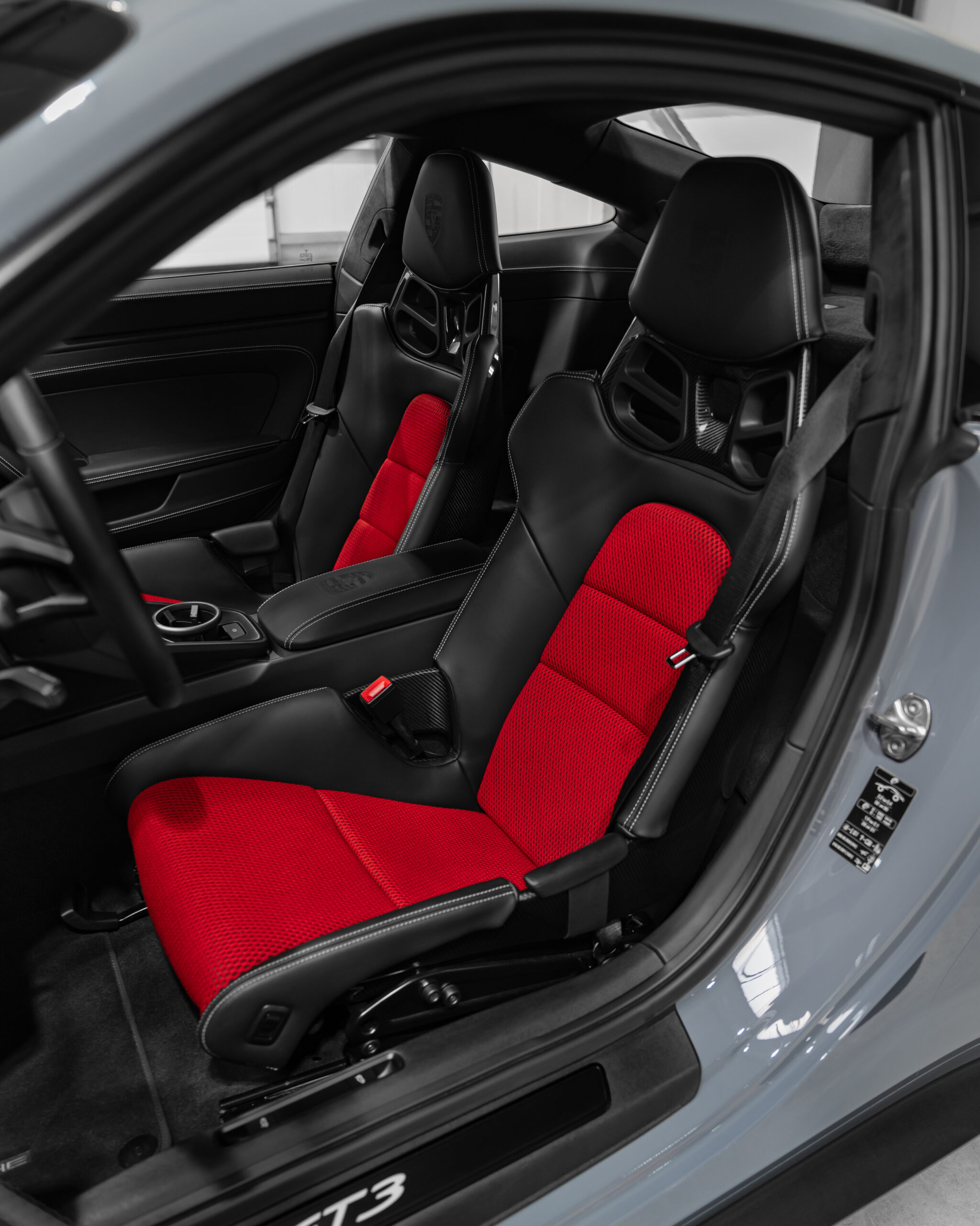 Custom seat inserts LWB 918 carbon buckets – Bild 300