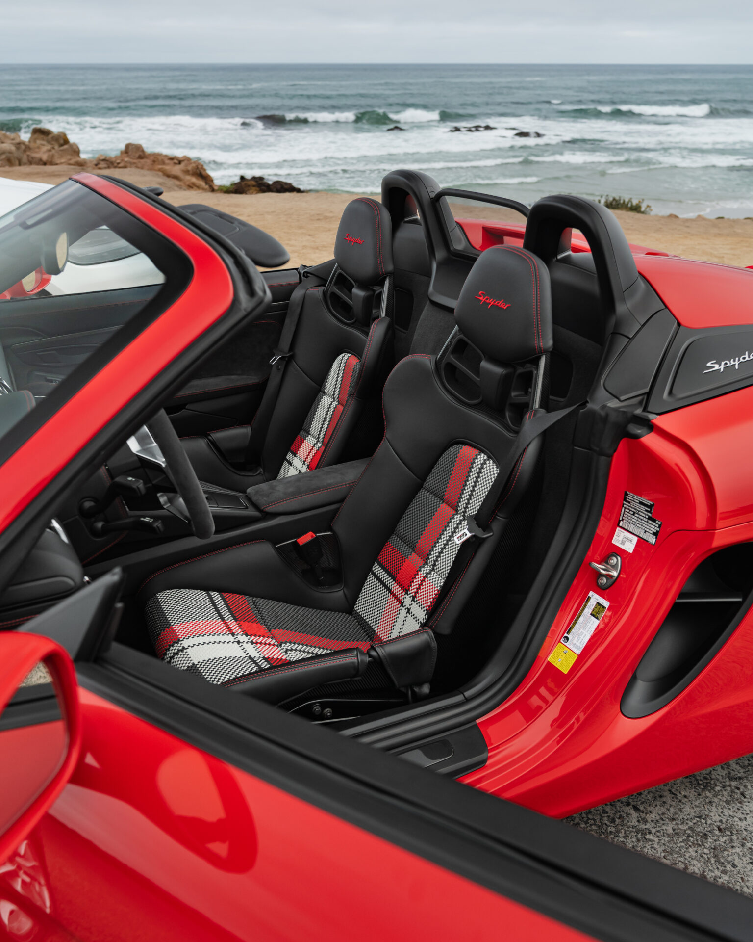 Custom seat inserts LWB 918 carbon buckets – Bild 194