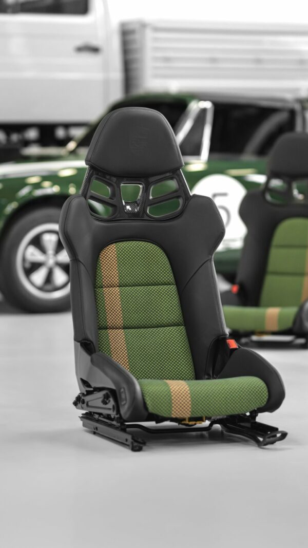 Insert set for LWB 918 Porsche carbon seats