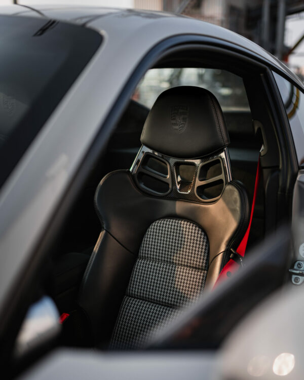 Custom seat inserts LWB 918 carbon buckets – Bild 15