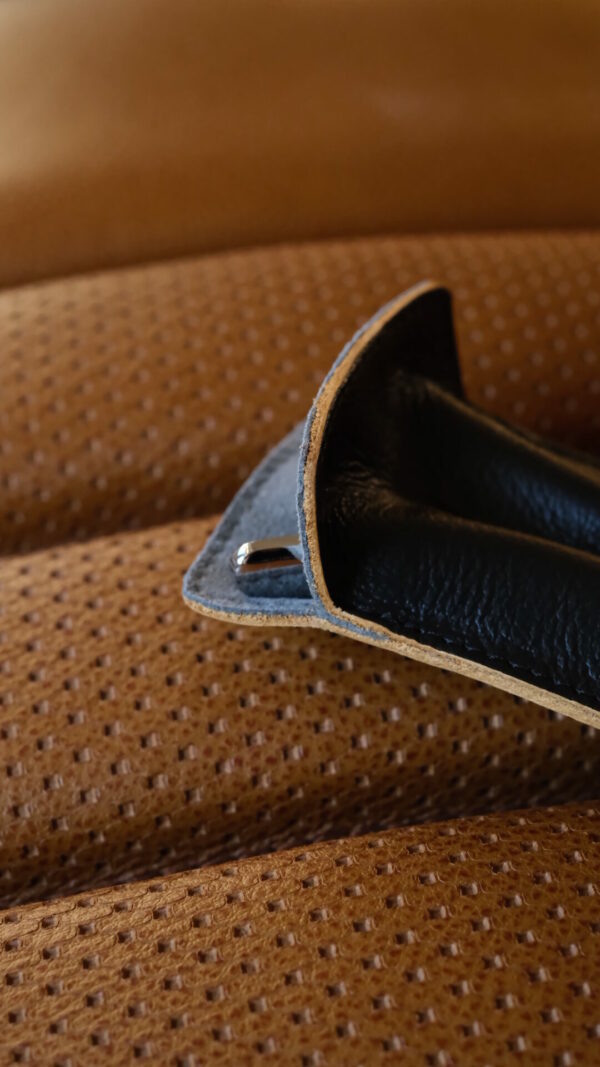 Leather Etui for W113 W107 convertible top fasteners – Bild 10