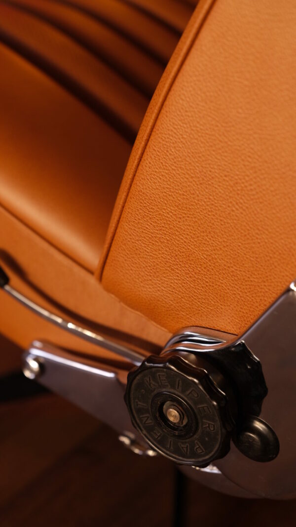 Custom lounge & office chair - Image 8