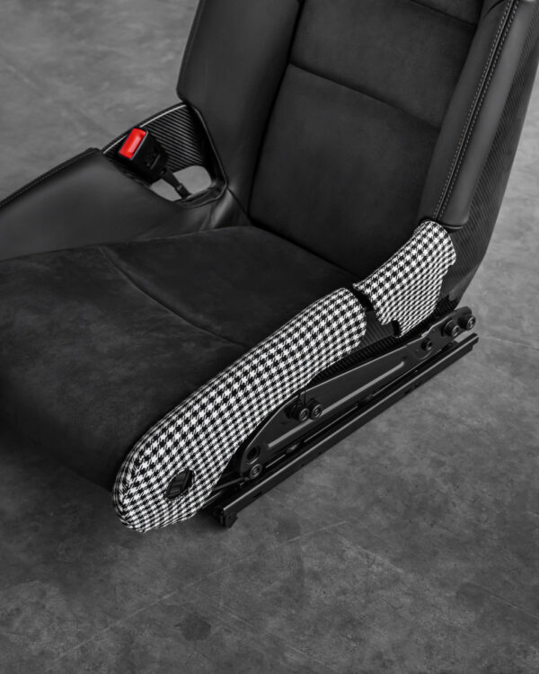 LWB 918 seat bolster protectors both seats – Bild 17