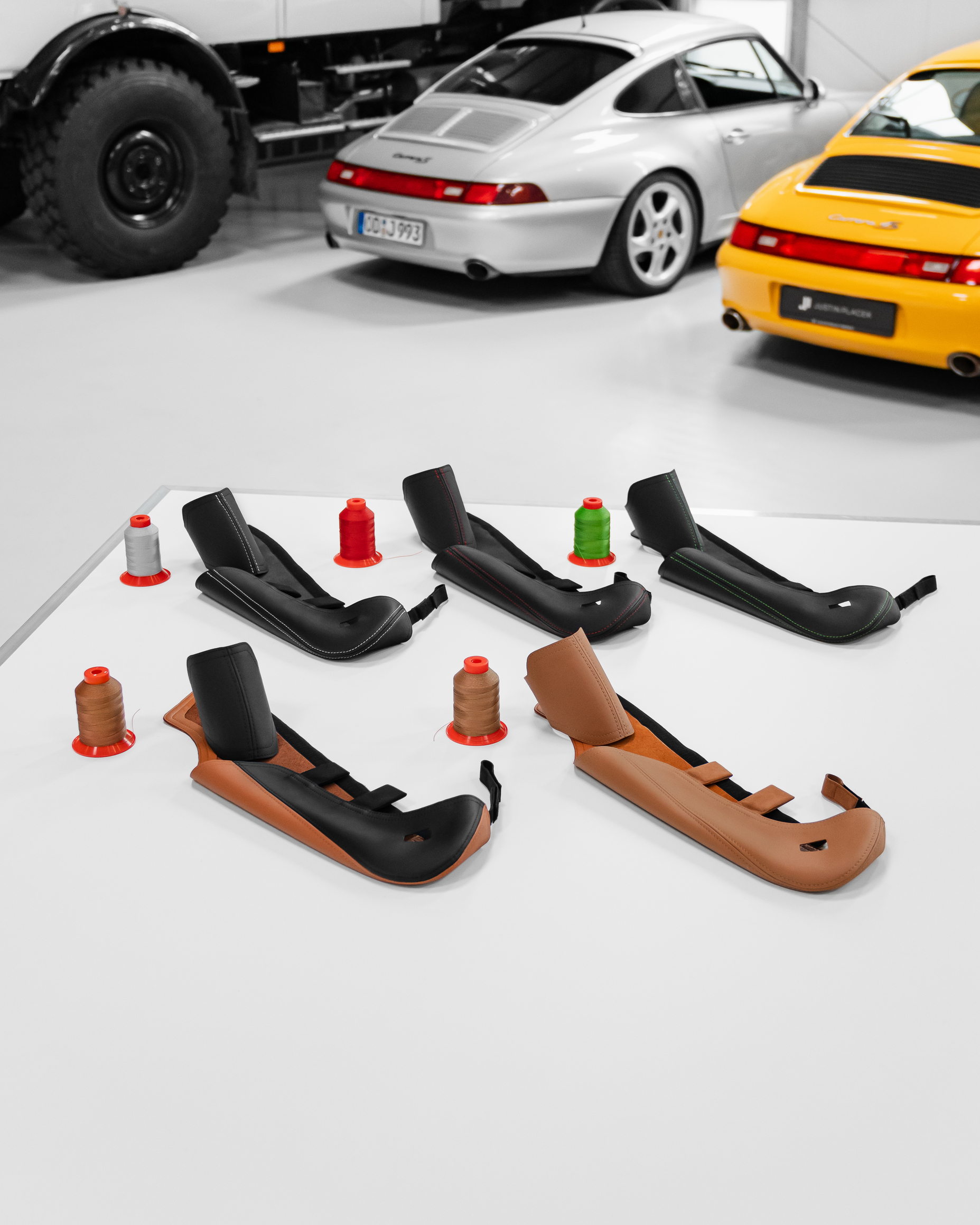 LWB 918 seat bolster protectors – Bild 8