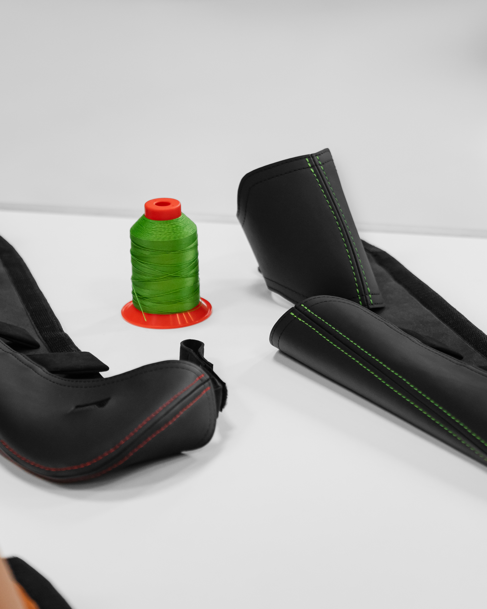 LWB 918 seat bolster protectors – Bild 9