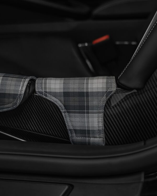 Side bolster protector set for Porsche 918 LWB carbon lightweight bucket seats