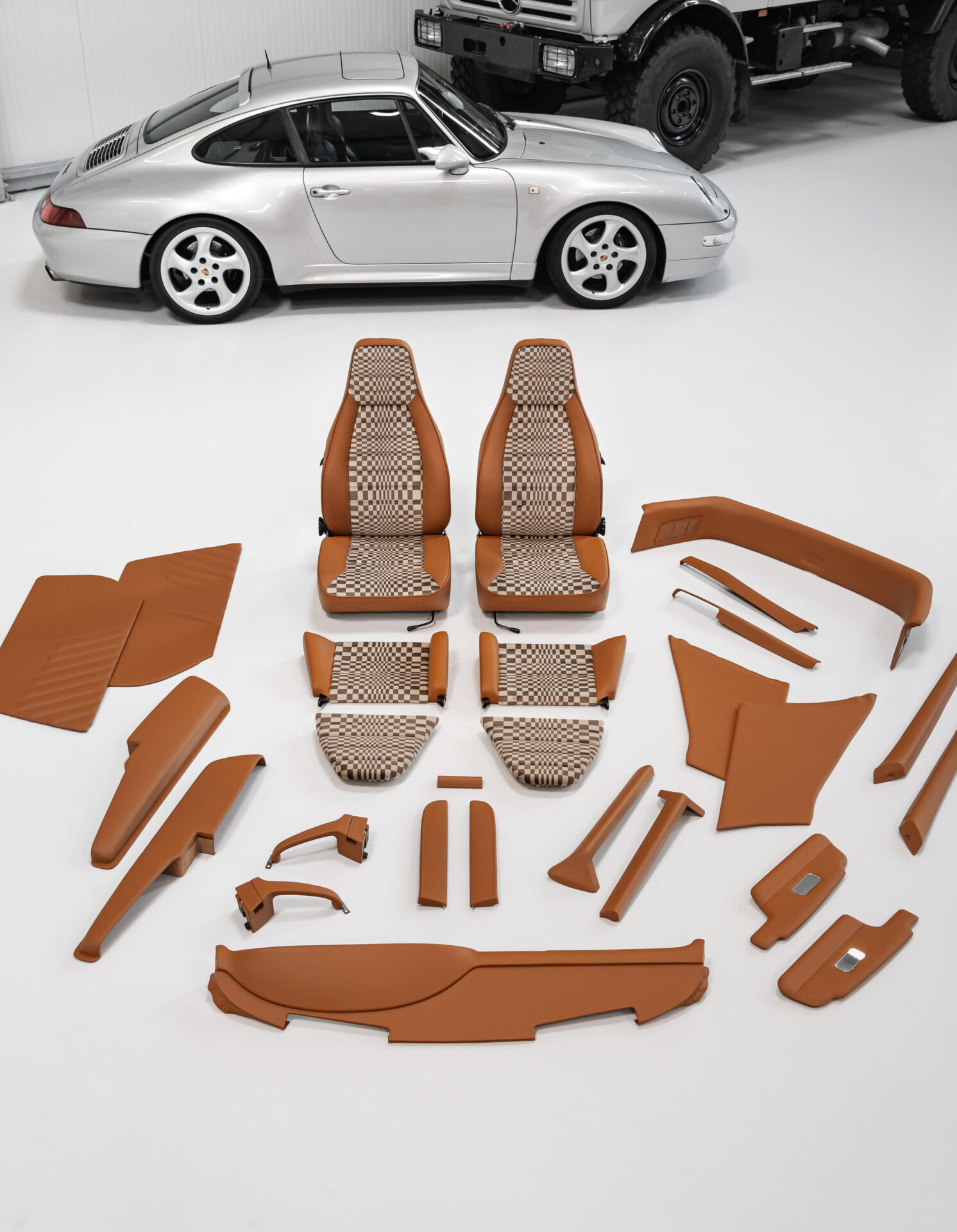 PORSCHE 911 INTERIOR PASCHA