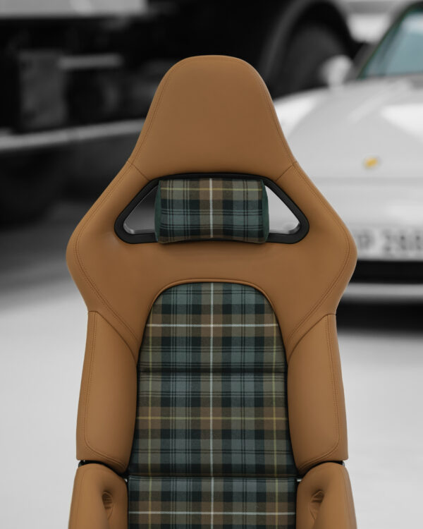 Headrest pillow for Porsche folded 997 carbon bucket seats