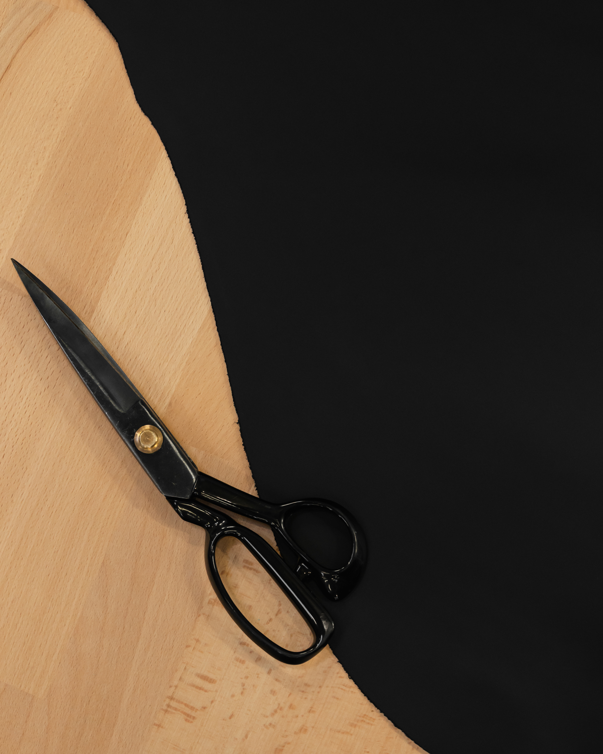 Premium Black Leather on order - Image 4