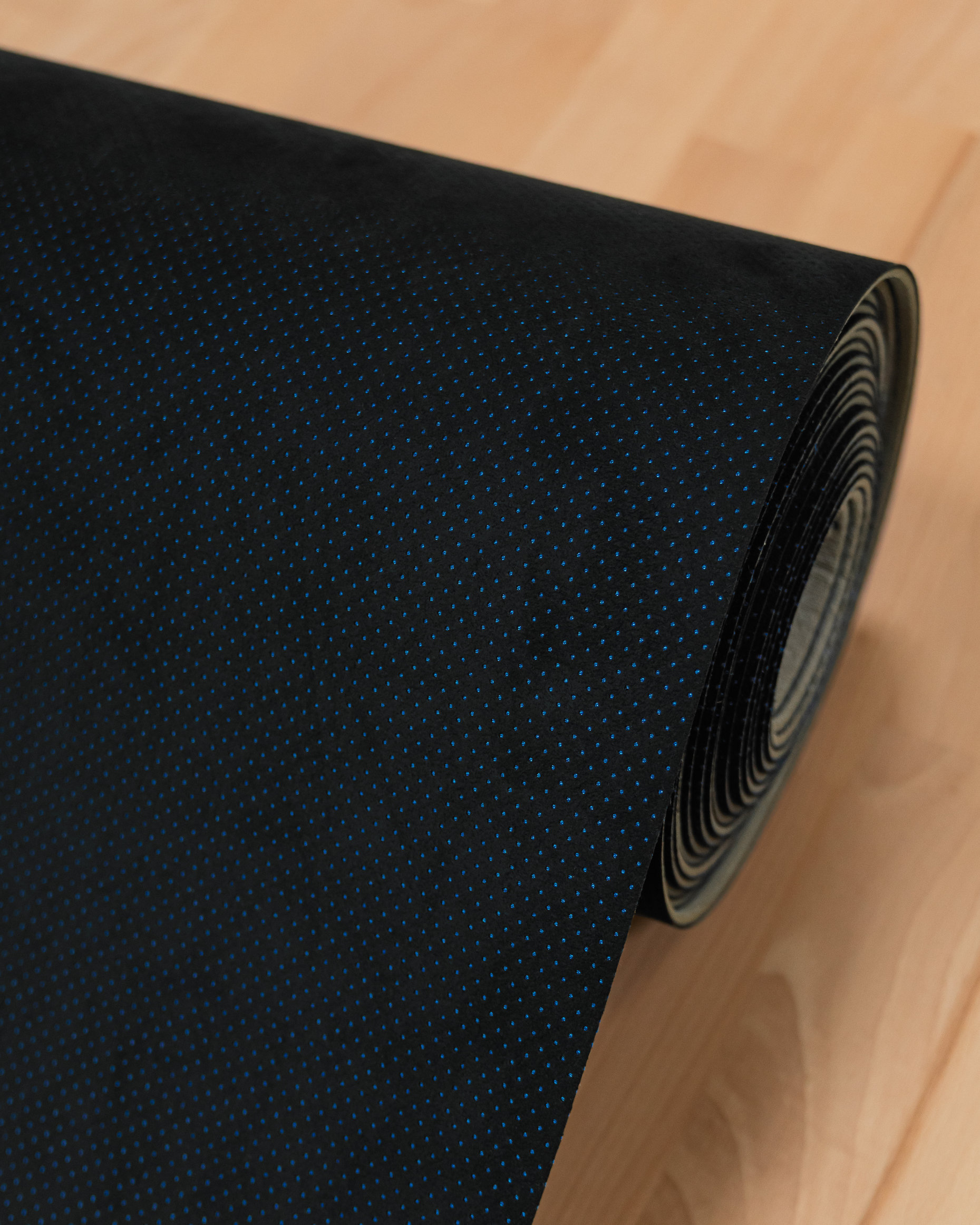Signature Textile with Blue Dot Pattern – Bild 2