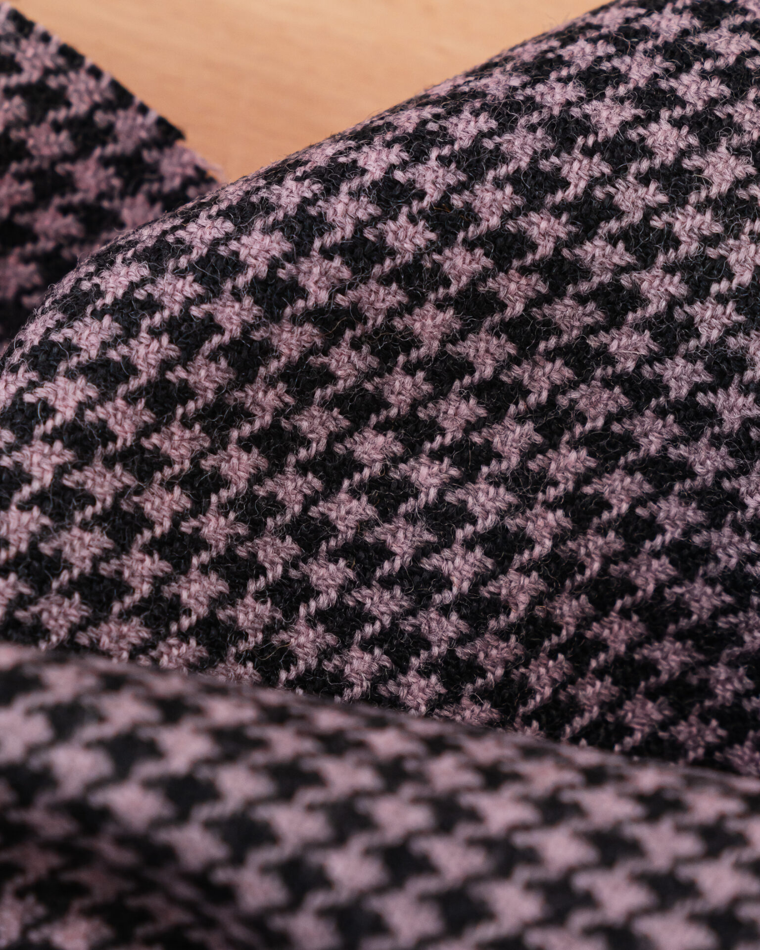 Houndstooth black & mauve – Bild 4
